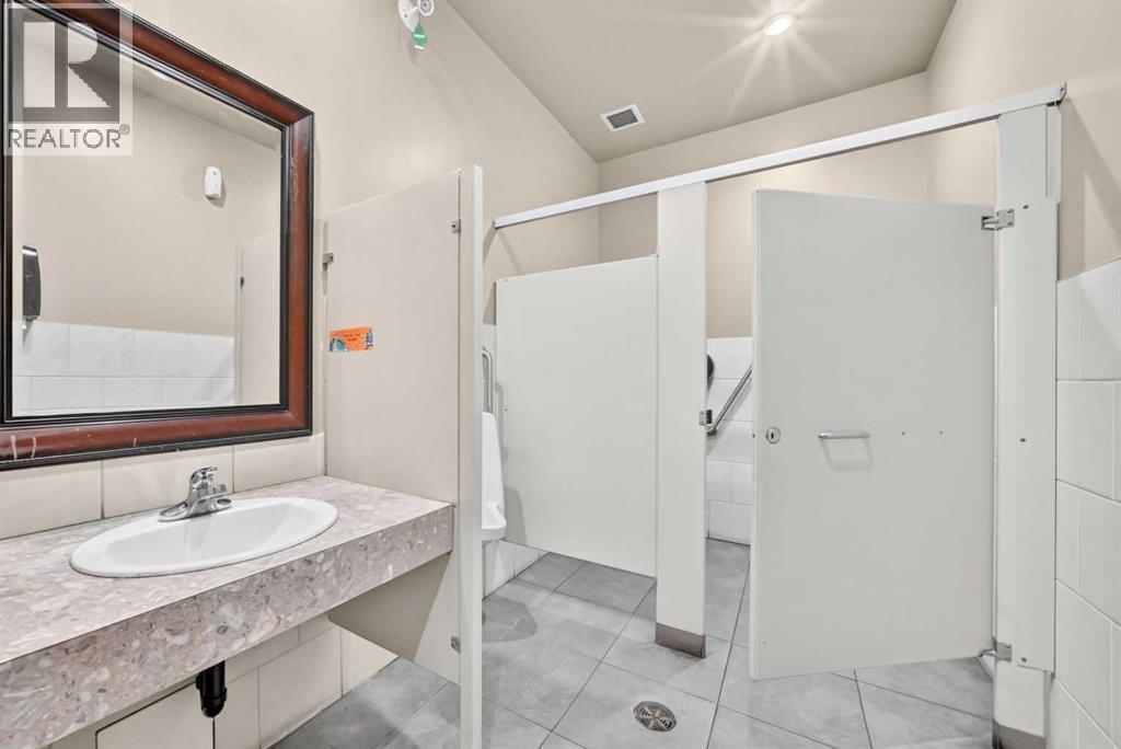 9650 Harvest Hills Boulevard Northeast Property Photo 27
