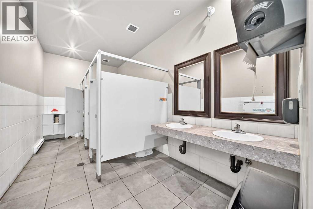 9650 Harvest Hills Boulevard Northeast Property Photo 28