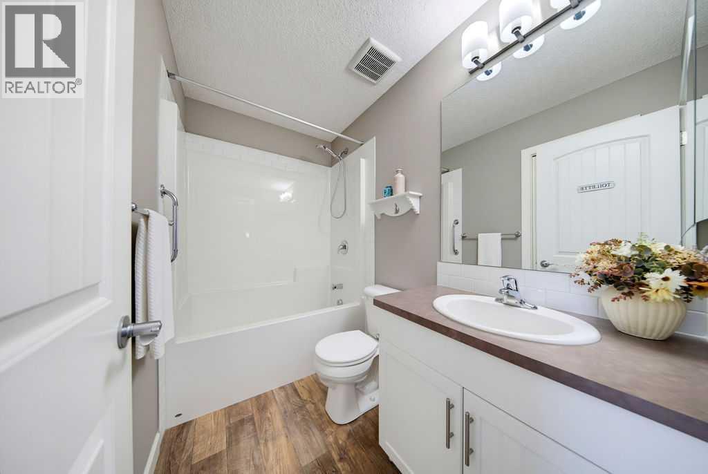 115 Heartland Boulevard Property Photo 31