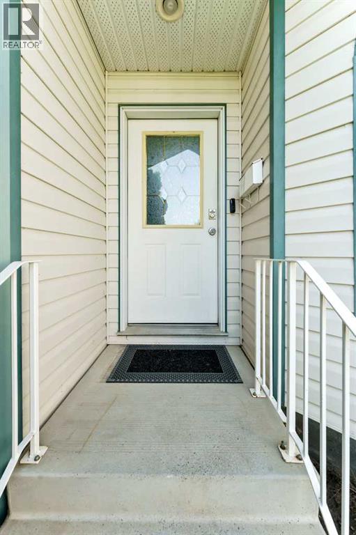 402 Stratton Way Se Property Photo 4