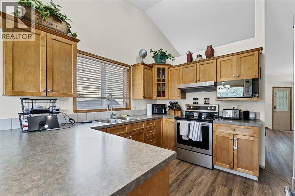 402 Stratton Way Se Property Photo 11