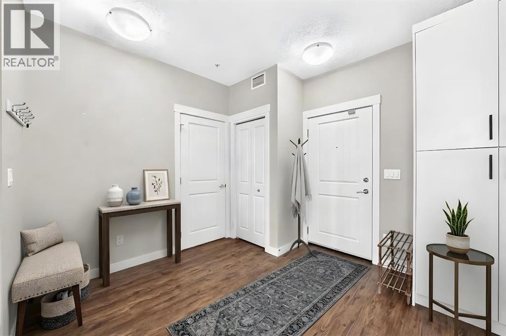 522 Cranford Drive Southeast Property Photo 3