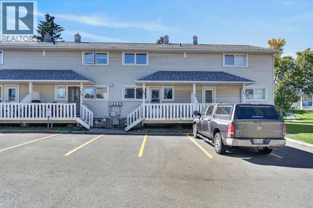 262 Killarney Glen Court Sw Property Photo 4