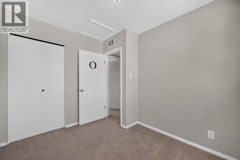 262 Killarney Glen Court Sw Property Photo 27