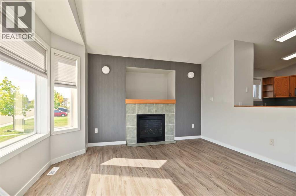 7358 106 Street Property Photo 5
