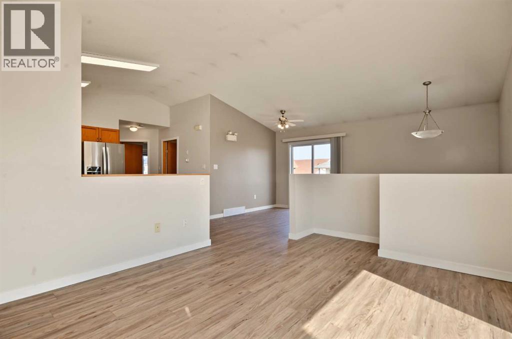 7358 106 Street Property Photo 6