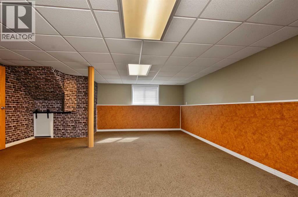 7358 106 Street Property Photo 15