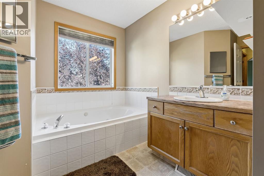 8 Fairways Place Nw Property Photo 22