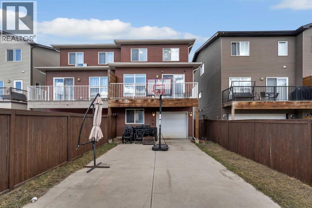 569 Savanna Boulevard Ne Property Photo 14