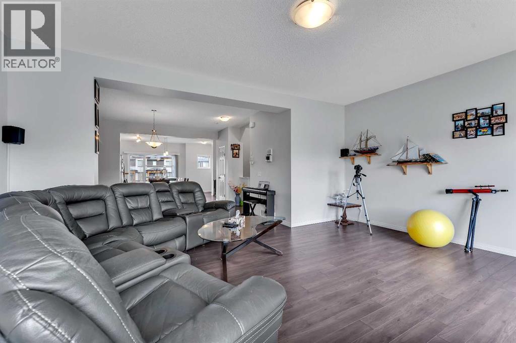 569 Savanna Boulevard Ne Property Photo 27