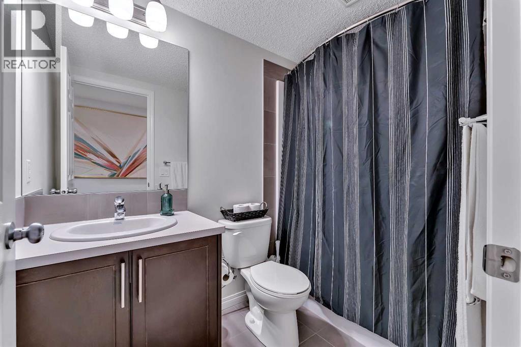 569 Savanna Boulevard Ne Property Photo 35