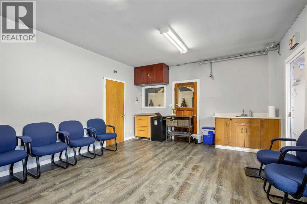 1405 8 Avenue Se Property Photo 16