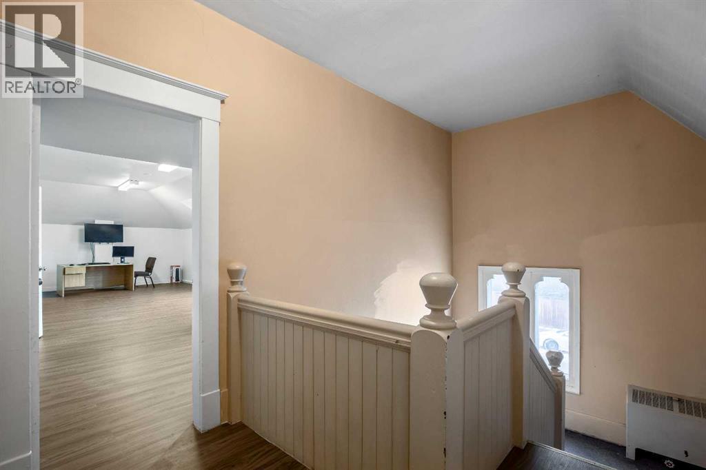 1405 8 Avenue Se Property Photo 20