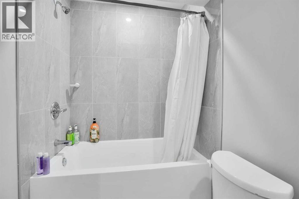 215 Savanna Parade Ne Property Photo 8