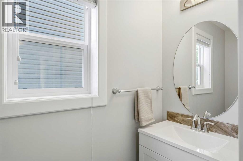 6 Evanscrest Heights Nw Property Photo 7