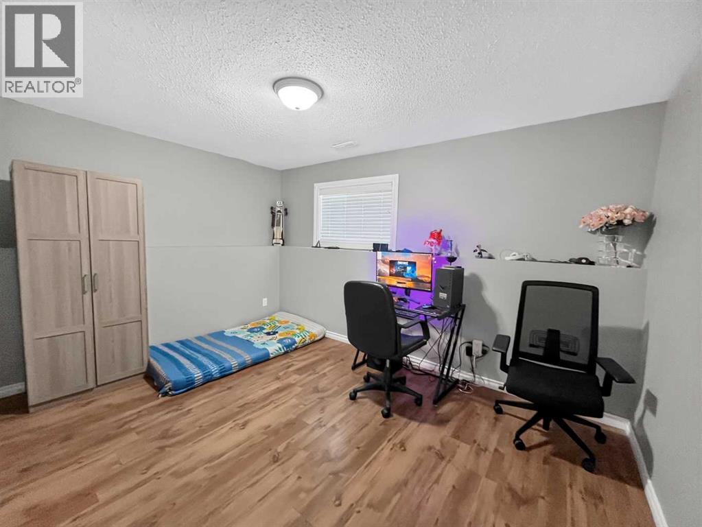 9218 115 Avenue Property Photo 25