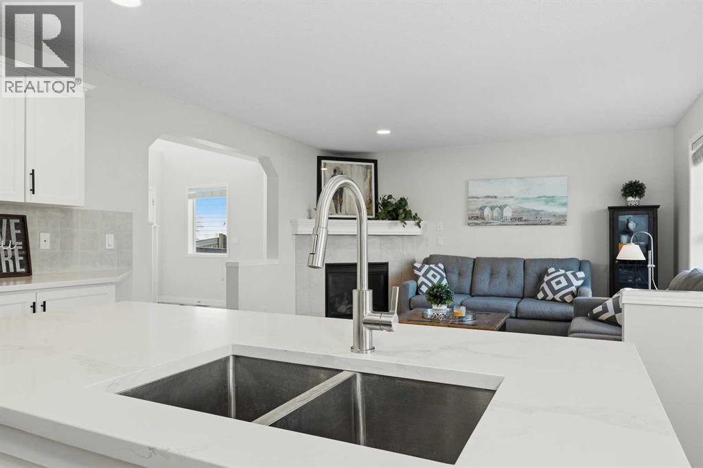 15 Tuscany Reserve Bay Nw Property Photo 8