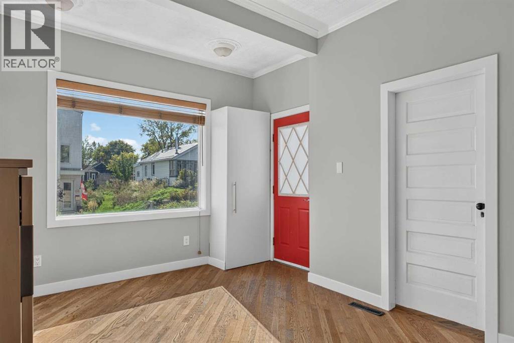 1040 19 Avenue Se Property Photo 6