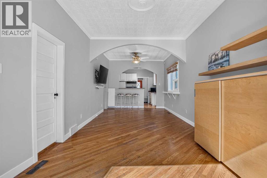 1040 19 Avenue Se Property Photo 7
