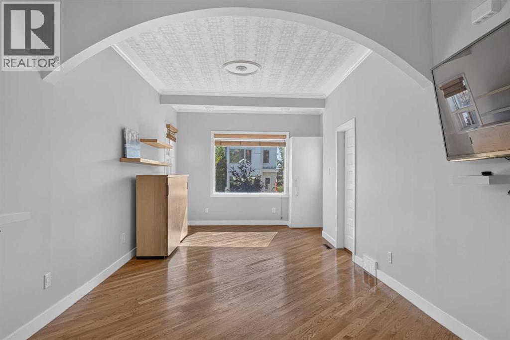 1040 19 Avenue Se Property Photo 10