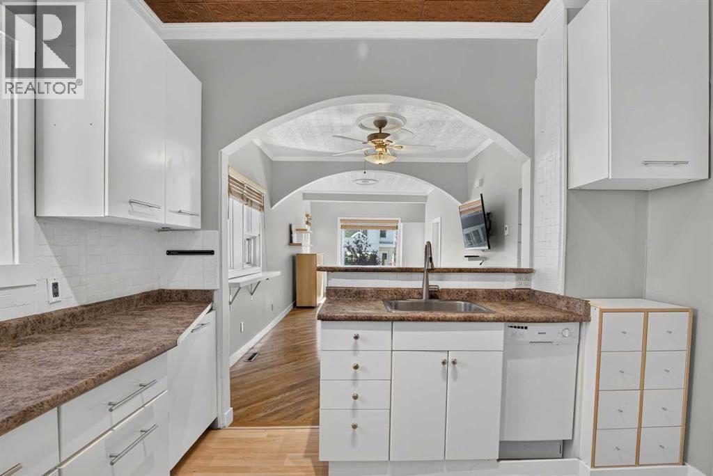 1040 19 Avenue Se Property Photo 15