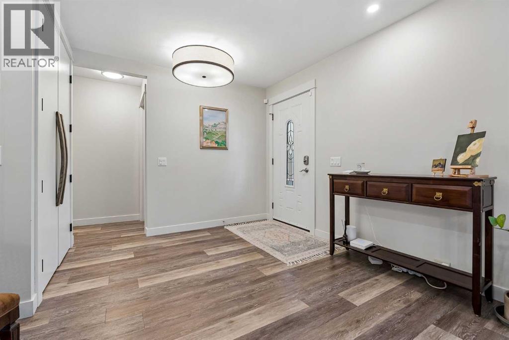7120 8 Street Nw Property Photo 4