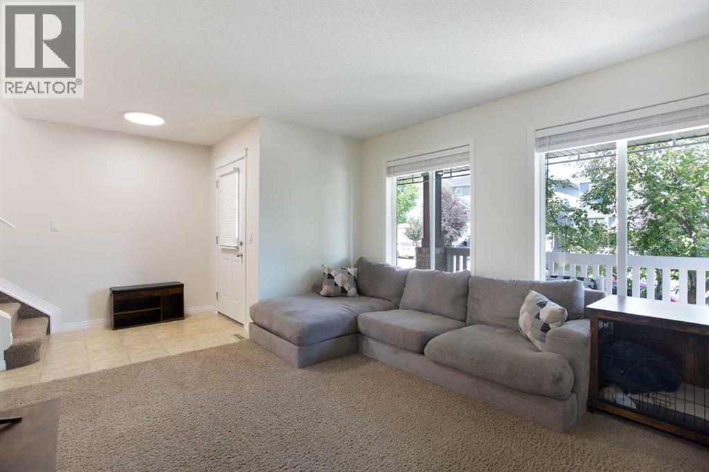 283 Evansdale Way Nw Property Photo 4