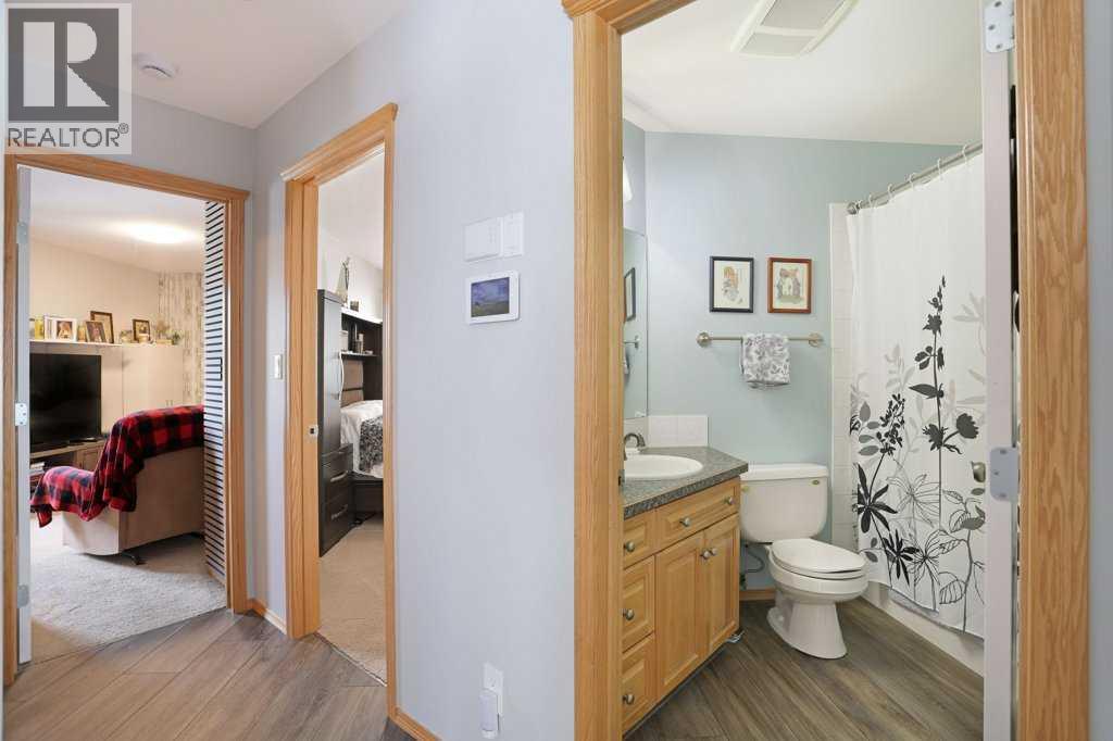 227 Meadowbrook Drive Property Photo 28