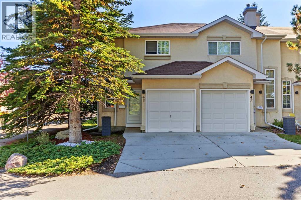 43 Shawinigan Lane SW Property Photo 1