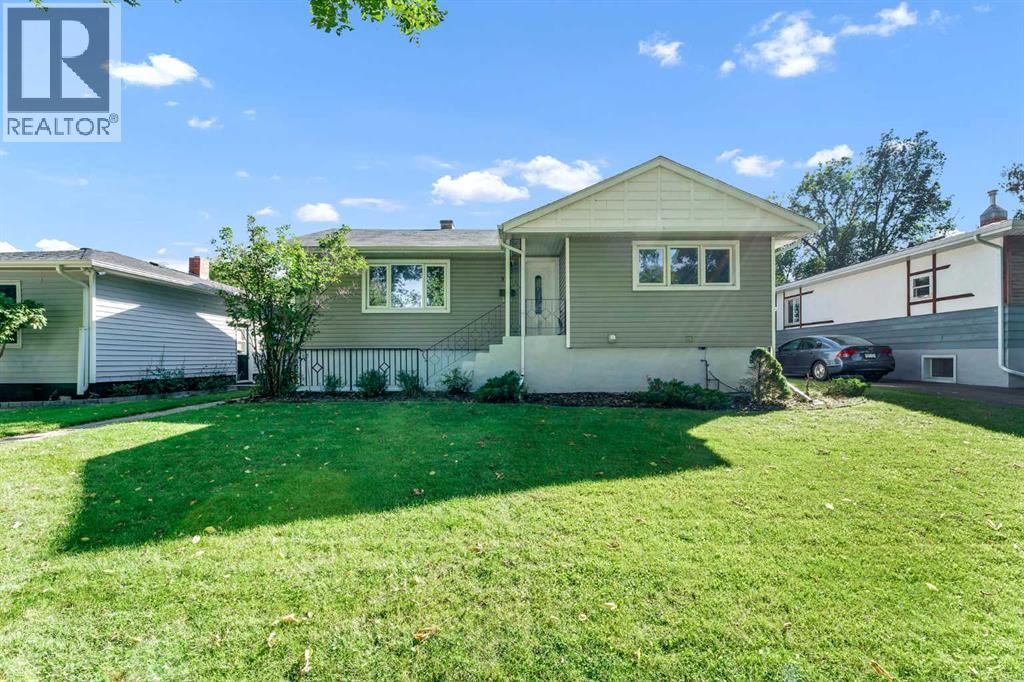337 8 Street SW Property Photo 1
