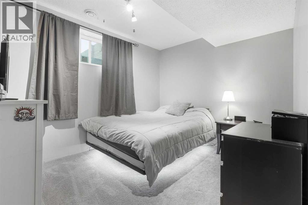 611 Walden Drive Se Property Photo 24