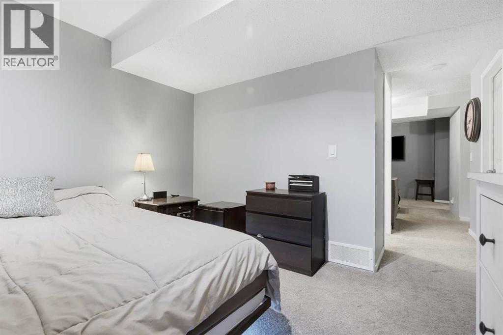 611 Walden Drive Se Property Photo 25