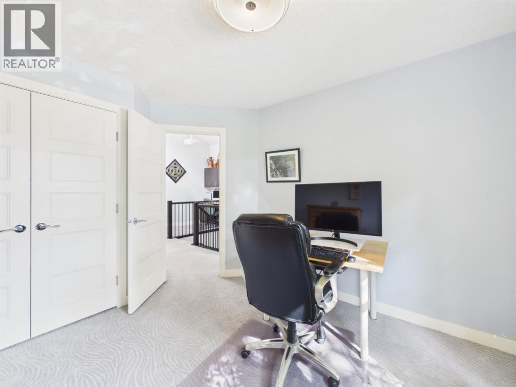 442 23 Avenue Ne Property Photo 28
