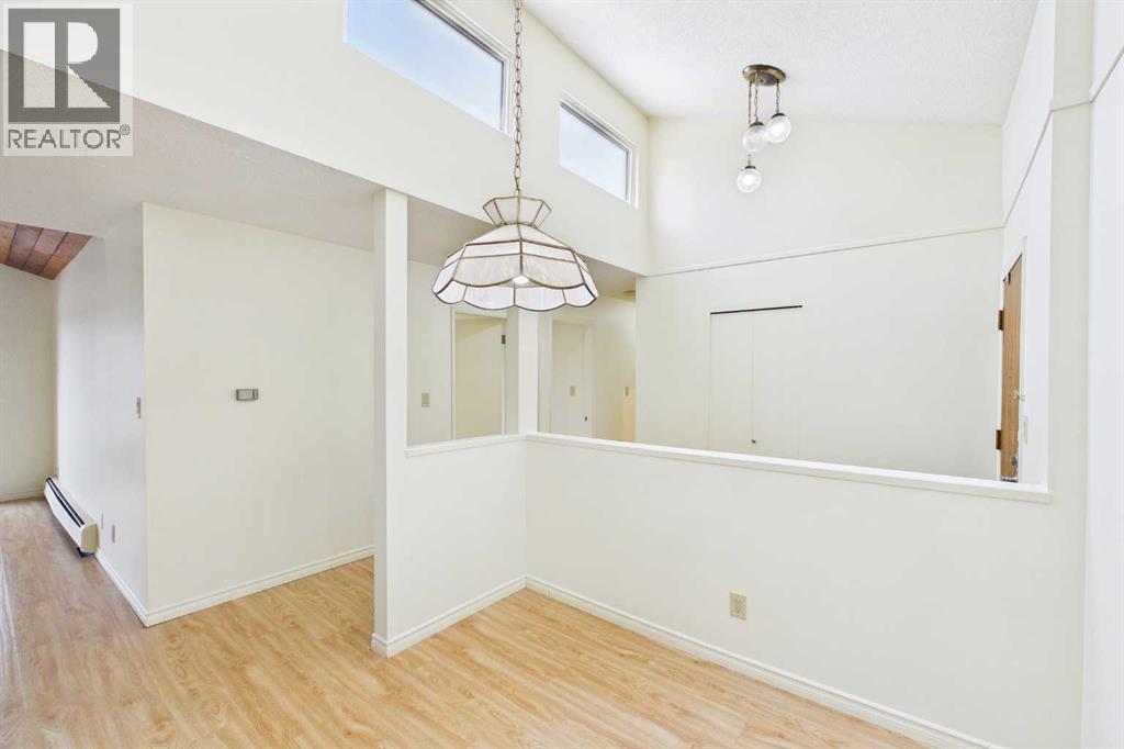 3719 49 Street Northwest Property Photo 11