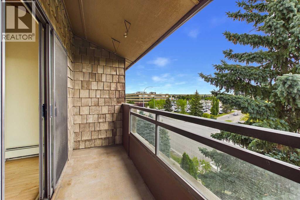 3719 49 Street Northwest Property Photo 16