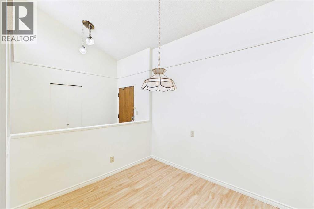 3719 49 Street Northwest Property Photo 23