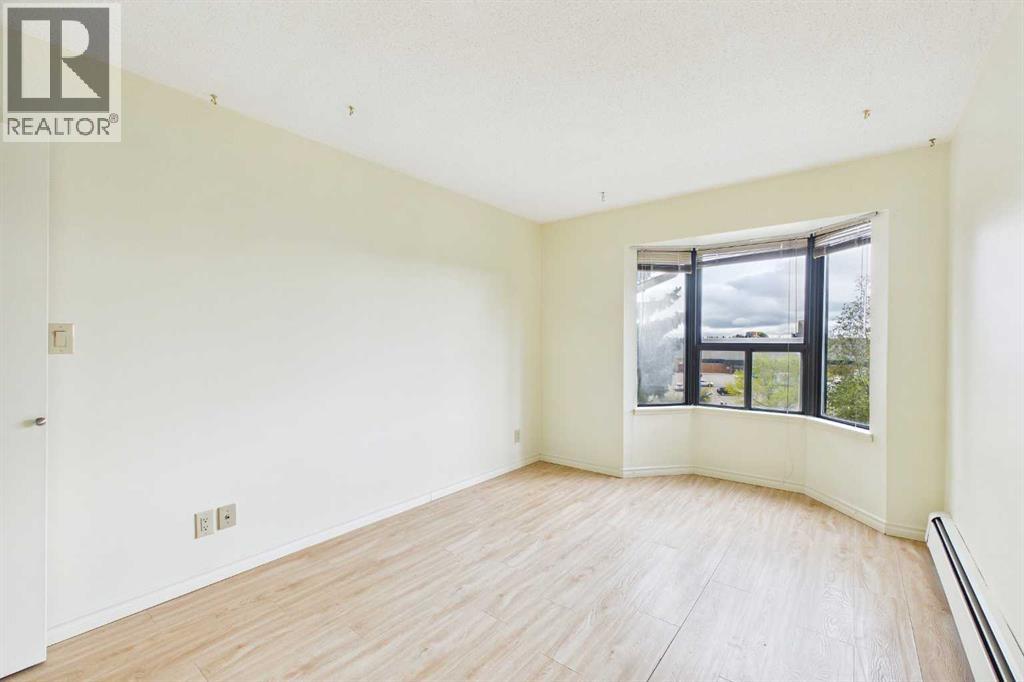 3719 49 Street Northwest Property Photo 26