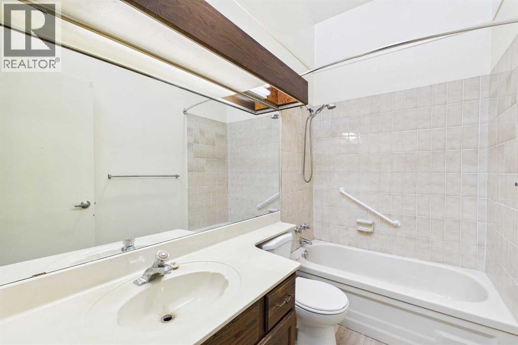 3719 49 Street Northwest Property Photo 30