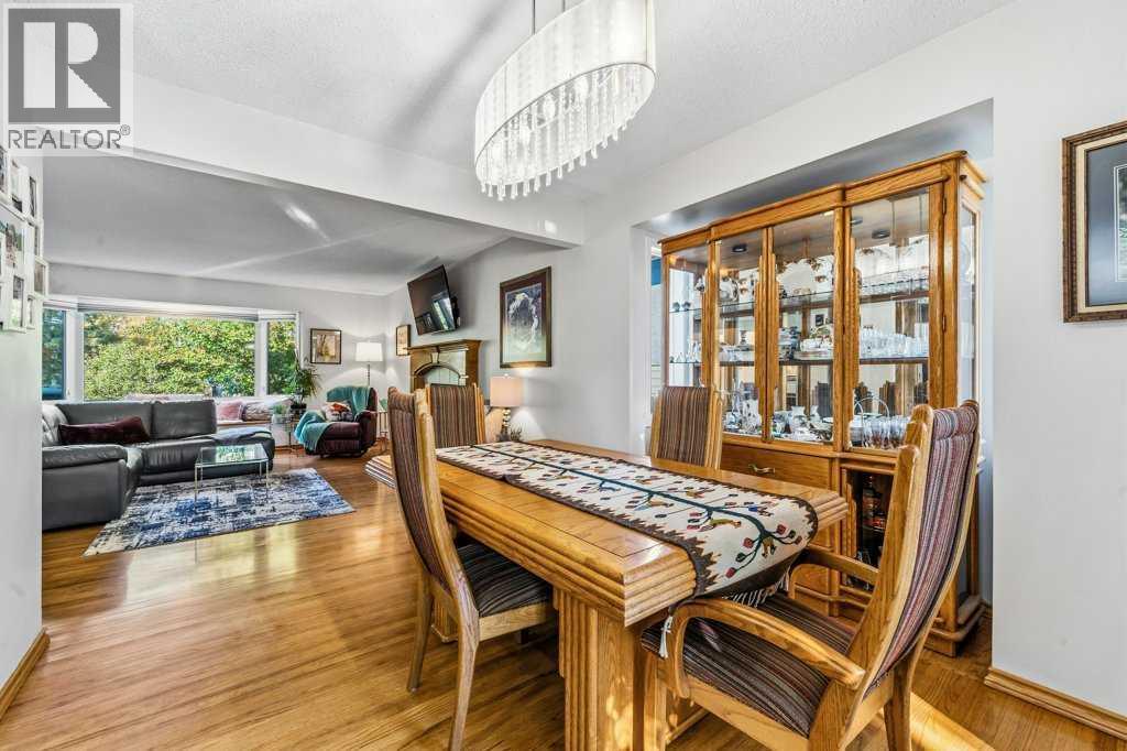7804 7 Street Sw Property Photo 13