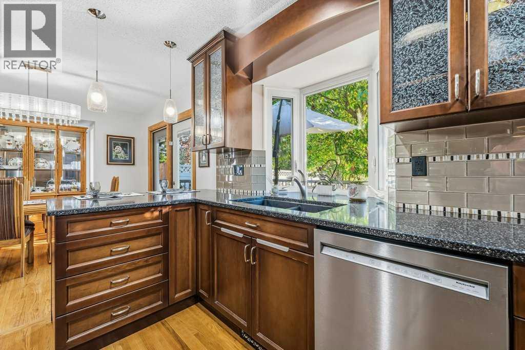 7804 7 Street Sw Property Photo 18