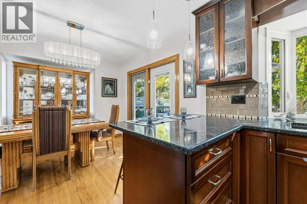 7804 7 Street Sw Property Photo 22