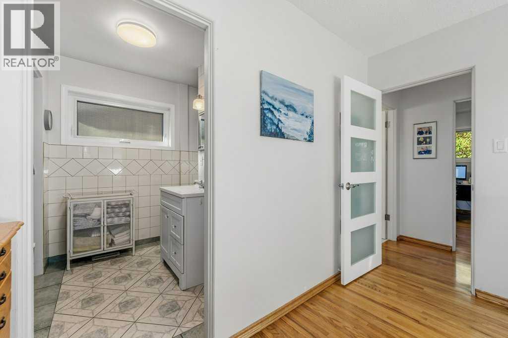 7804 7 Street Sw Property Photo 27