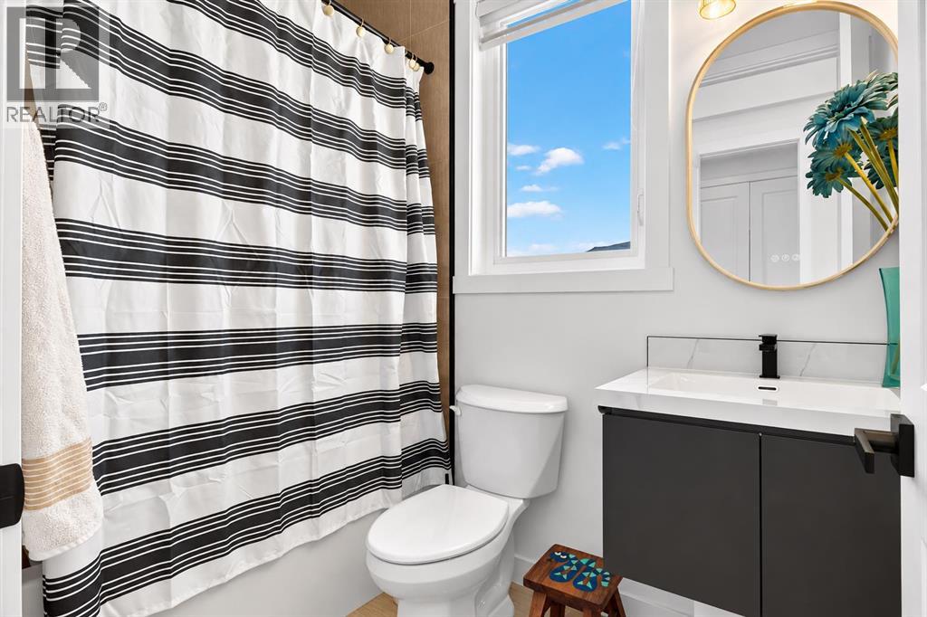 140 25 Avenue Ne Property Photo 25