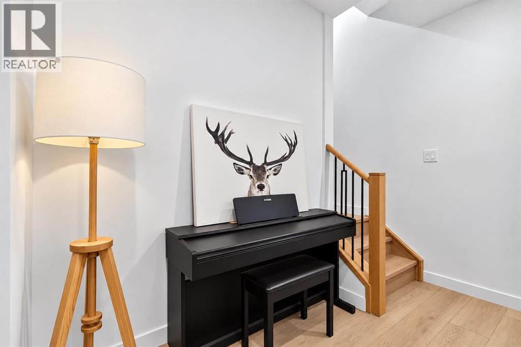 140 25 Avenue Ne Property Photo 27