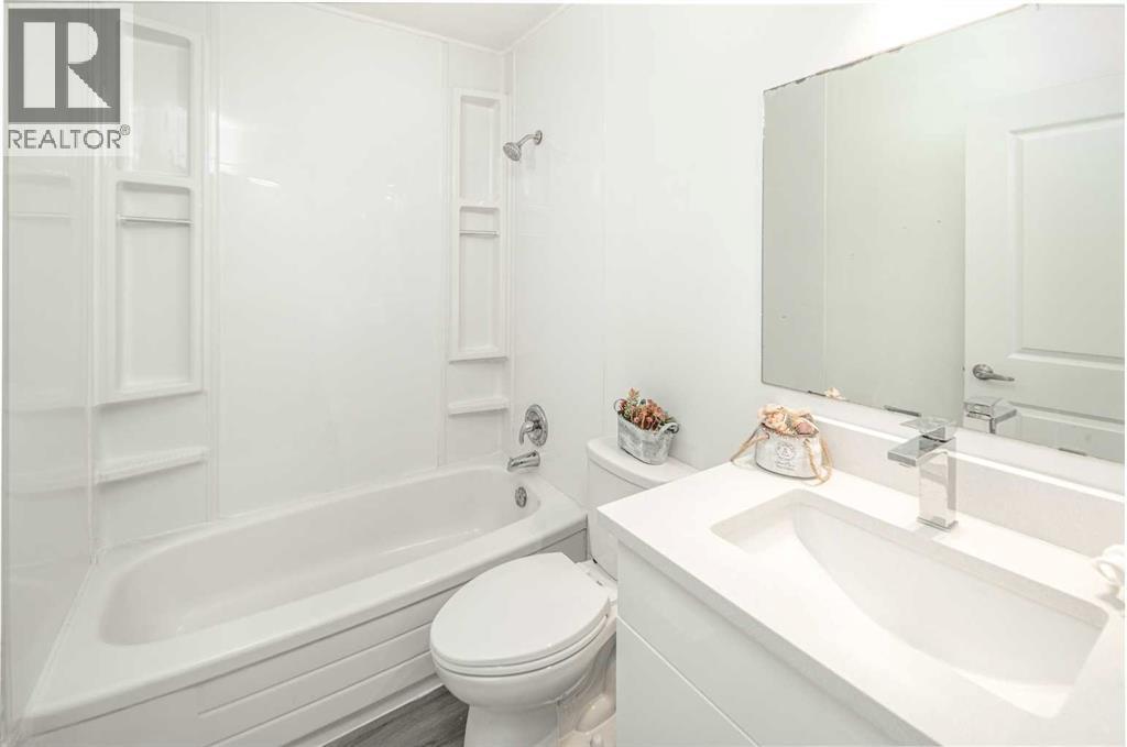 1055 72 Avenue Northwest Property Photo 16