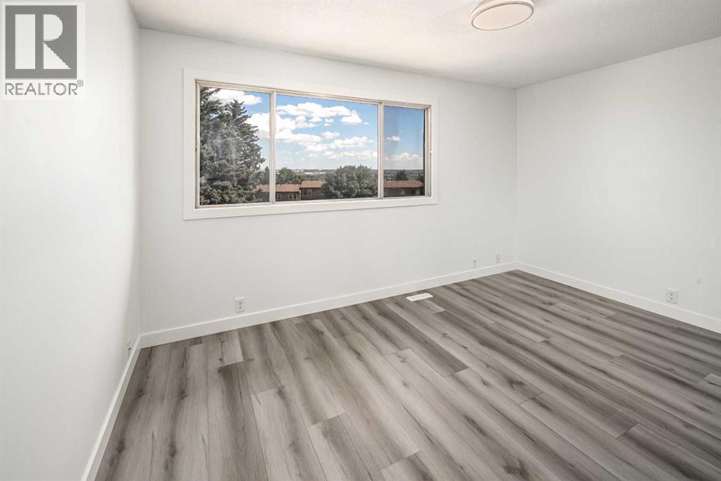 1055 72 Avenue Northwest Property Photo 17
