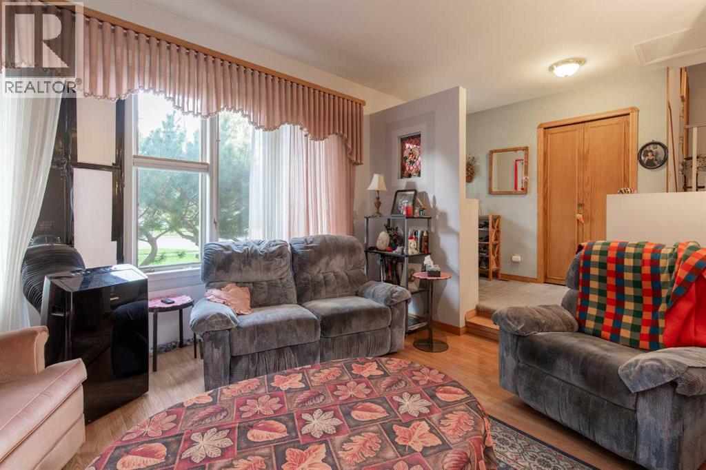 3905 23 Avenue S Property Photo 6