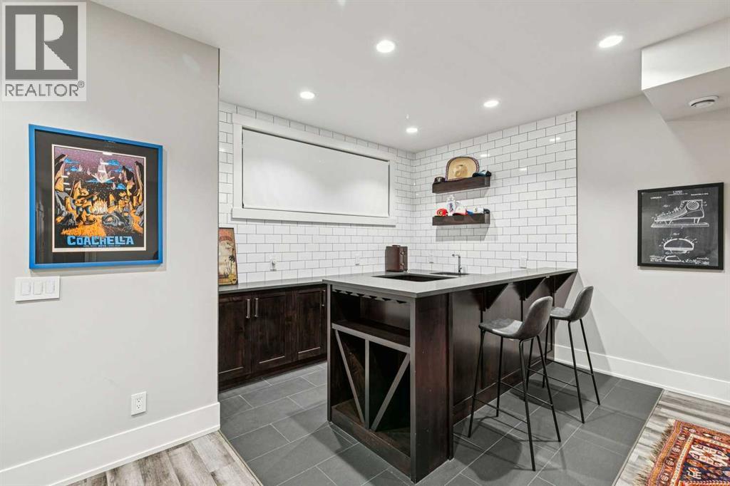 1940 48 Avenue Sw Property Photo 26