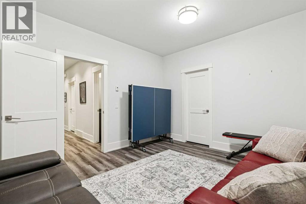 1940 48 Avenue Sw Property Photo 29