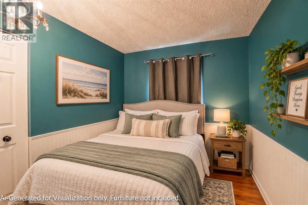 43 Ash Street W Property Photo 12
